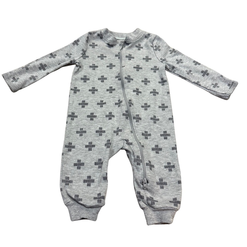 Cloud Island Gray Geometric Kids Footie- Size 3-6 months